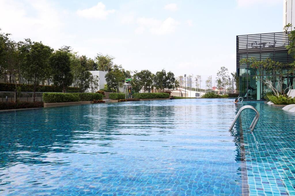 Elegant Homes 9Pax 5Bed Sunway Pyramid-Lagoon 2 Car Park ペタリンジャヤ エクステリア 写真